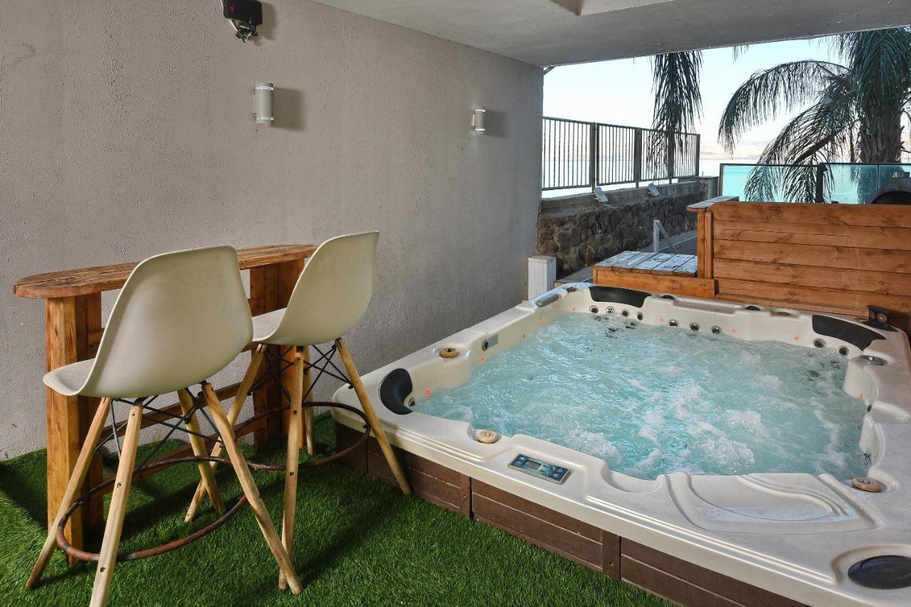 Nofim Suites Tibériade Extérieur photo