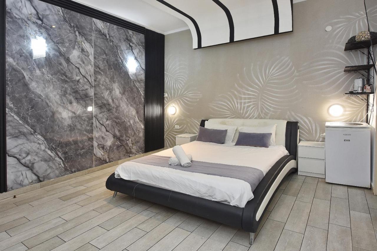 Nofim Suites Tibériade Extérieur photo