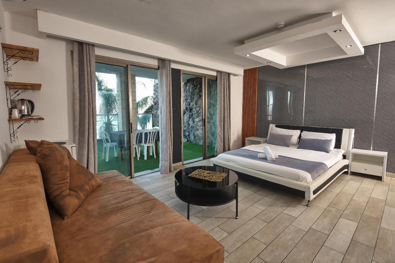 Nofim Suites Tibériade Extérieur photo