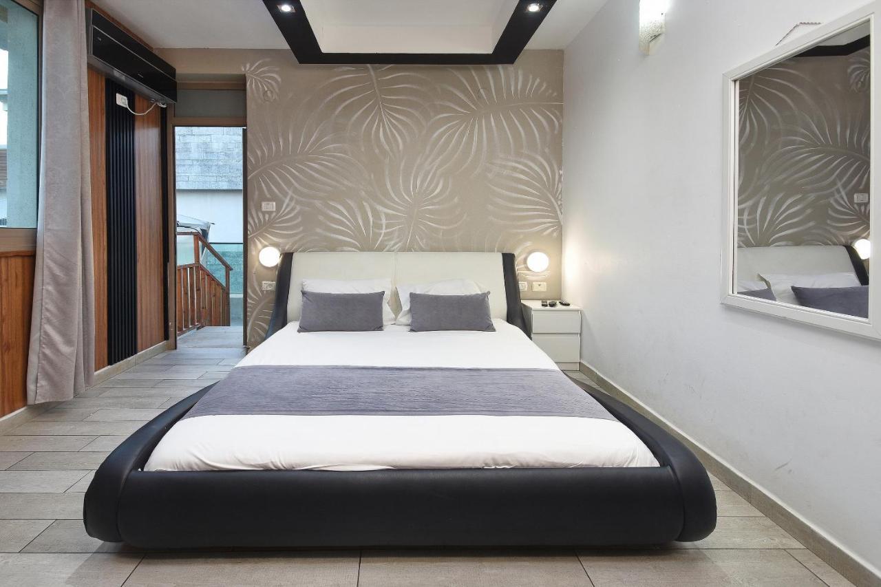 Nofim Suites Tibériade Extérieur photo