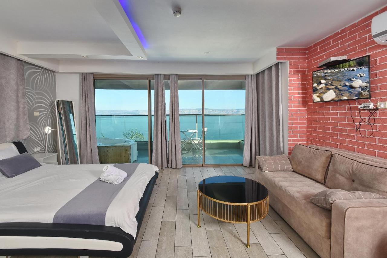 Nofim Suites Tibériade Extérieur photo
